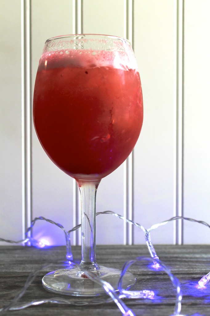 Everyday Party Magazine Cranberry Cocktail Recipe with Onli Beverages