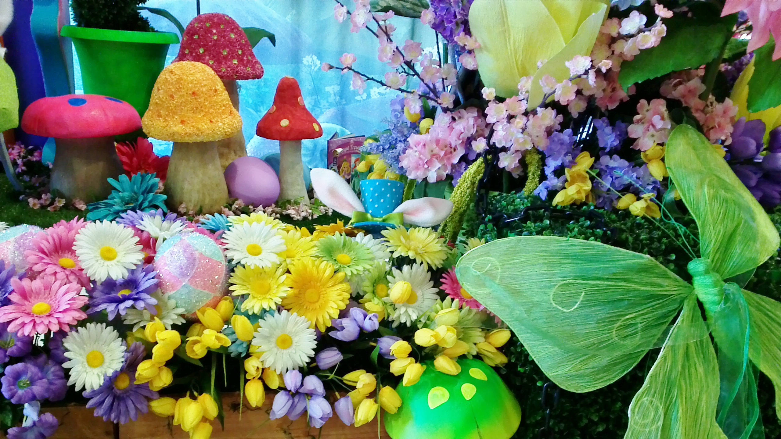 Mad Hatter Easter Tea Party by Mad Hatter Par-Teas on Everyday Party Magazine