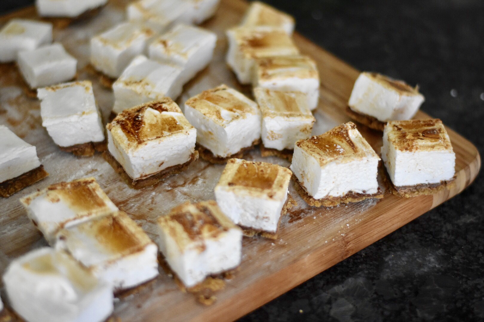 S&amp;#39;mores Marshmallows - Everyday Party Magazine