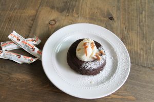 Everyday Party Magazine Chocolate Caramel Cream Lava Cake #dessert #LavaCake #CowTales @CowTales