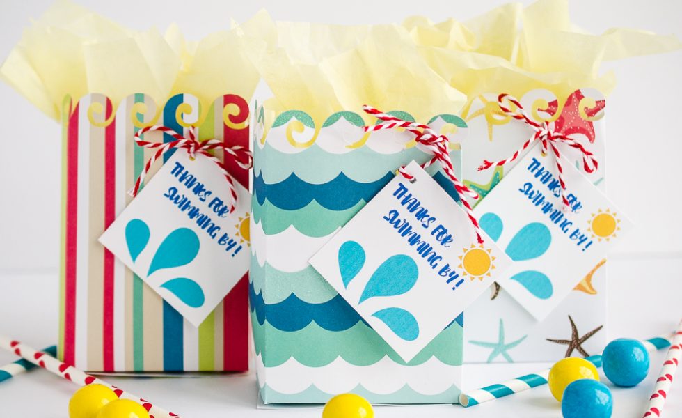 beach party favor bags with tag
