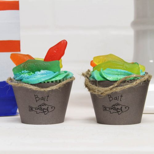 Chum Bucket Cupcake Liners #CricutMade #DIY #CupcakeLIners #BaitBucket #ChumBucket #SharkWeek
