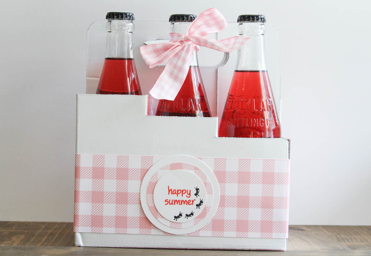 Everyday Party Magazine Picnic Party Favors #Xyron #DIY #Picnic #Gingham