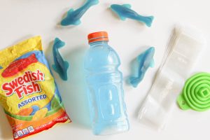 Everyday Party Magazine Shark Week Popsicles #SharkWeek #Popsicles #GummyCandy #Recipe