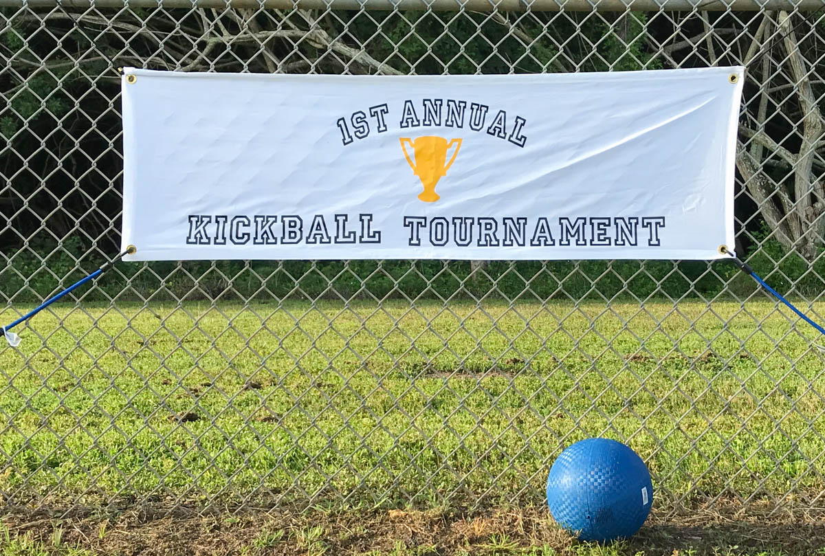 Make this oversized Kickball Tournament Banner by Everyday Party Magazine with a few easy steps! #CricutMade #EasyPress