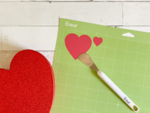 Cricut Cutting Mat and Tools Hearts
