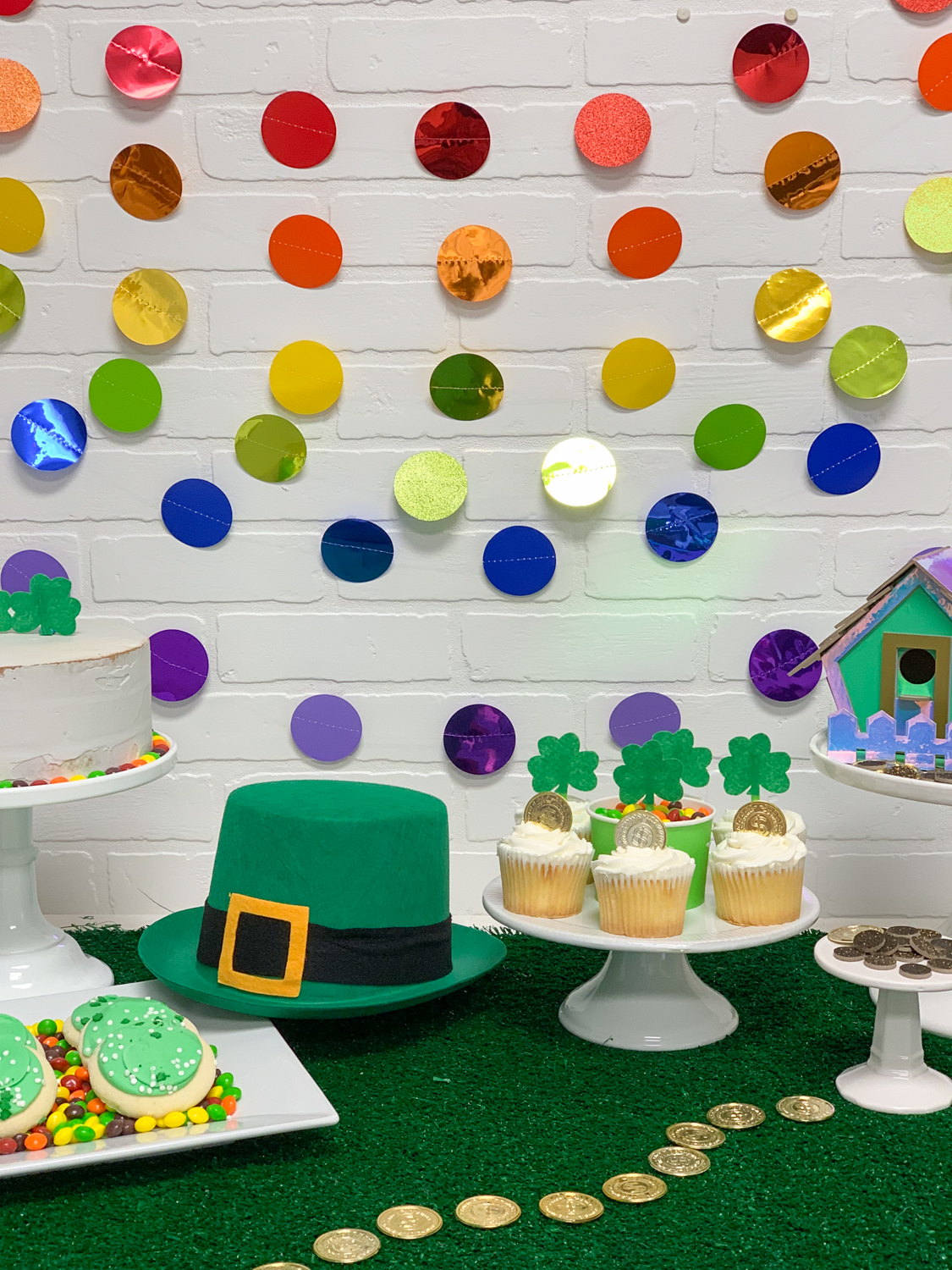 St. Patrick's Day Party Polka Dot Garland Green Hat Cupcakes