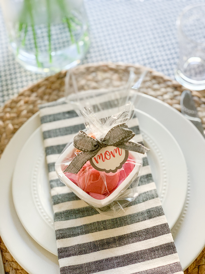 Mother's Day Party Place Setting