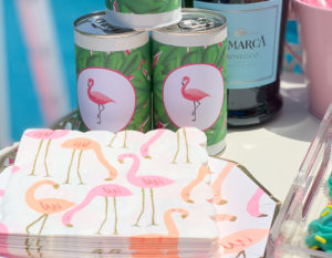 Flamingo Plates and napkins