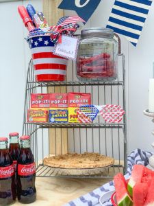 Apple Pie Fourth of July Table