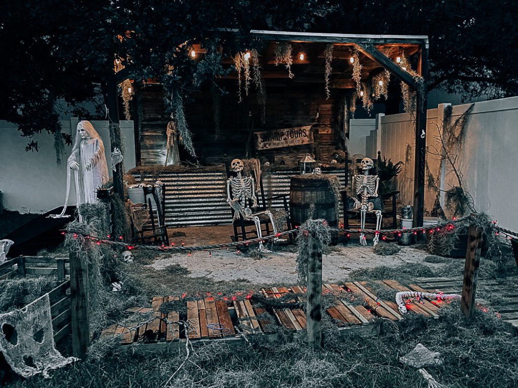 Halloween yard display