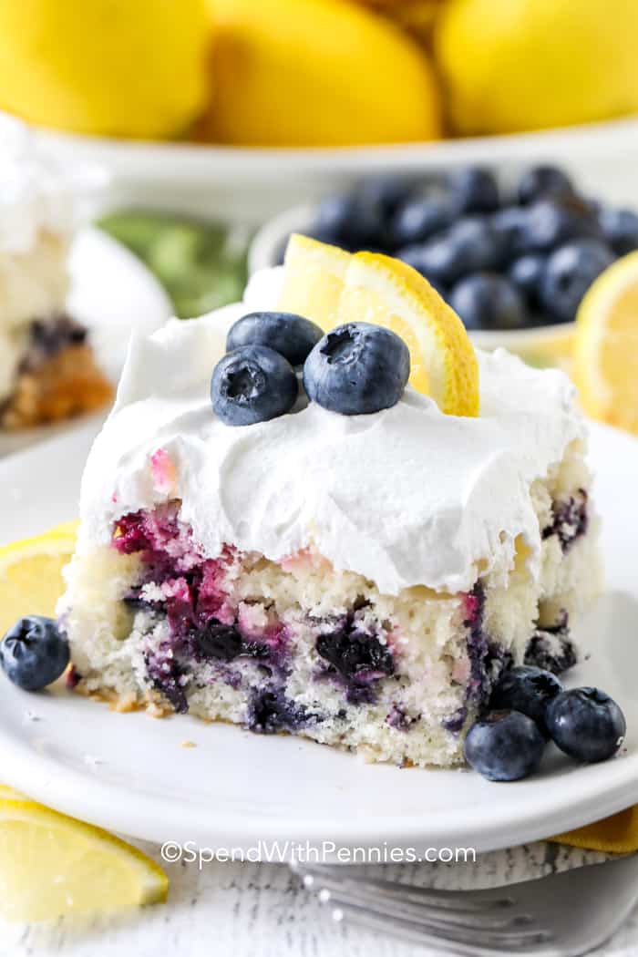 15 Beautiful Cakes Baked with Fruit - Everyday Party Magazine