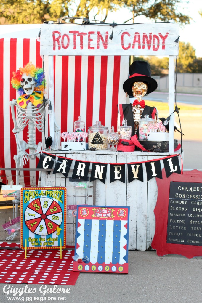 Giggles Galore CarnEVIL Trunk or Treat