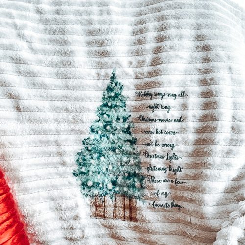 DIY Holiday Blanket