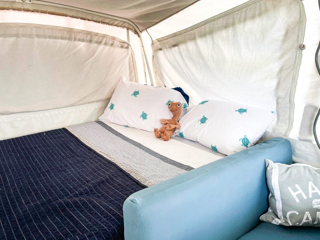 Pop Up Camper Bed ET
